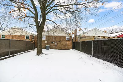 4521 S Lawler Avenue, Chicago, IL 60638 - Photo 20