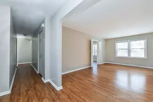 907 Kimberly Way, Lisle, IL 60532 - Photo 2