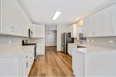 1938 Manning Road, Darien, IL 60561 - Photo 8