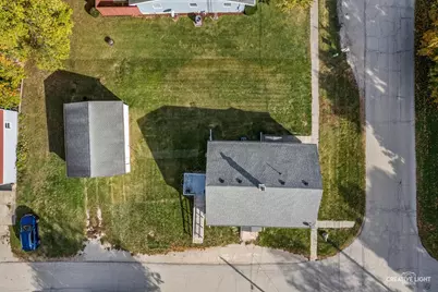 2 N Van Buren Street, Newark, IL 60541 - Photo 16