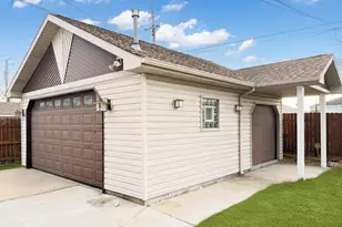 8169 S Tripp Ave, Chicago, IL 60652 - Photo 4