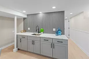 8169 S Tripp Ave, Chicago, IL 60652 - Photo 24