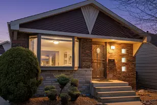 8169 S Tripp Ave, Chicago, IL 60652 - Photo 2