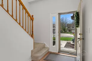 2882 Ashling Ct, Schaumburg, IL 60193 - Photo 12