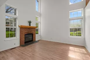 2882 Ashling Ct, Schaumburg, IL 60193 - Photo 6
