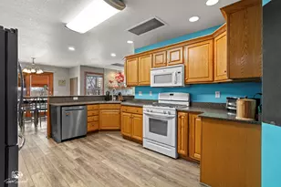 3208 Stone Fence Dr, Kankakee, IL 60901 - Photo 6