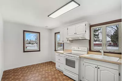 6520 W 82nd Street, Burbank, IL 60459 - Photo 4