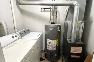 764 Terrace Ct, Elgin, IL 60120 - Photo 14