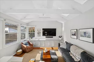 2740 Asbury Ave, Evanston, IL 60201 - Photo 14