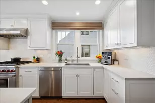 2740 Asbury Ave, Evanston, IL 60201 - Photo 12