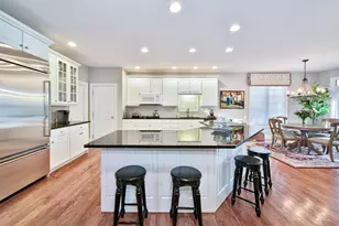 1030 Ridgeview Dr, Inverness, IL 60010 - Photo 4