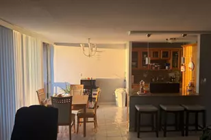 1043 S York Rd, Bensenville, IL 60106 - Photo 16