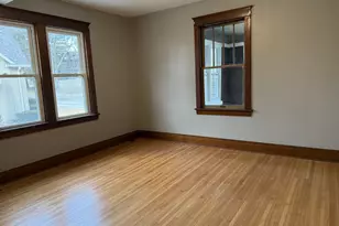 1204 6th St, Peru, IL 61354 - Photo 12