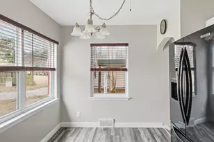 3237 12th St, Rock Island, IL 61201 - Photo 10