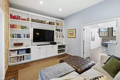 3057 N Clifton Avenue #2, Chicago, IL 60657 - Photo 8