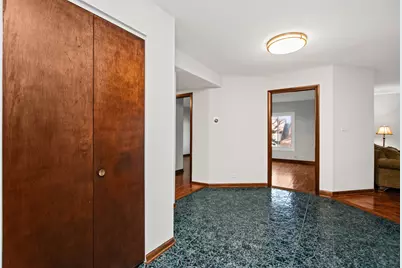 77 Lake Hinsdale Drive #207, Willowbrook, IL 60527 - Photo 6