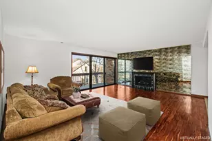 77 Lake Hinsdale Dr, Willowbrook, IL 60527 - Photo 8