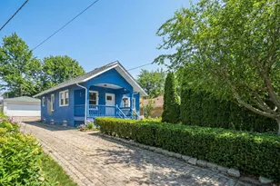 247 Highwood Ave, Highwood, IL 60040 - Photo 2