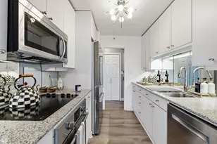 2970 N Lake Shore Dr, Chicago, IL 60657 - Photo 8