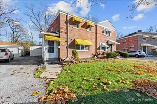 9819 S Clyde Ave, Chicago, IL 60617 - Photo 2