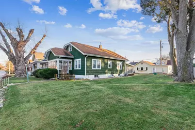 2620 12th Avenue, Moline, IL 61265 - Photo 2