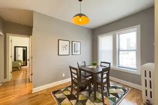 637 W Cornelia Ave, Chicago, IL 60657 - Photo 4