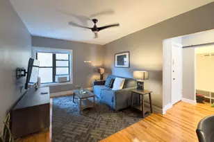 637 W Cornelia Ave, Chicago, IL 60657 - Photo 18