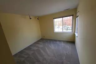 237 Camel Bend Ct, Schaumburg, IL 60194 - Photo 12