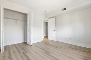 4180 Williamsburg Ct, Glenview, IL 60025 - Photo 16