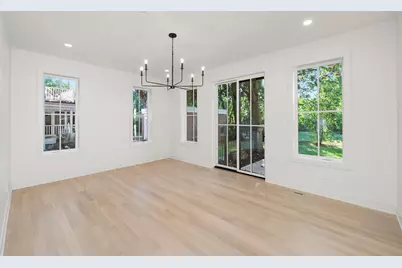 1037 Belleforte Avenue, Oak Park, IL 60302 - Photo 8