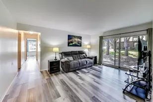 3412 Donovan Dr, Crete, IL 60417 - Photo 2