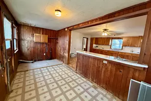 3517 N Henderson Rd, Freeport, IL 61032 - Photo 6