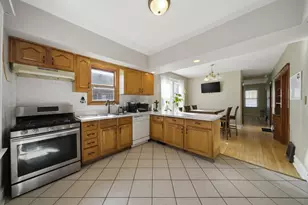 [Address not provided], Lyons, IL 60534 - Photo 12