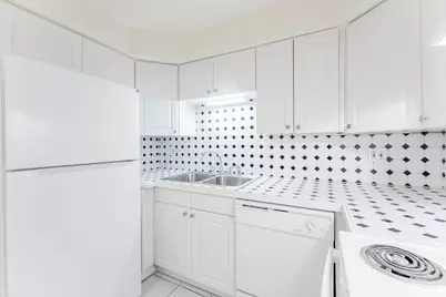 415 Wesley Avenue #24, Oak Park, IL 60302 - Photo 4