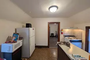 806 24th St, Rock Island, IL 61201 - Photo 8