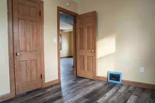 3105 9 1/2 St, Rock Island, IL 61201 - Photo 6