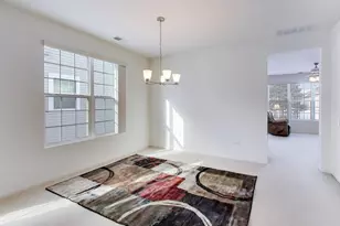 2594 Venetian Ln, Elgin, IL 60124 - Photo 6