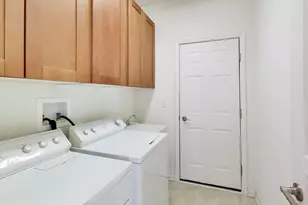 2594 Venetian Ln, Elgin, IL 60124 - Photo 22