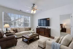 2594 Venetian Ln, Elgin, IL 60124 - Photo 12