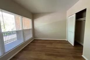 2900 Elizabeth Ave, Zion, IL 60099 - Photo 10