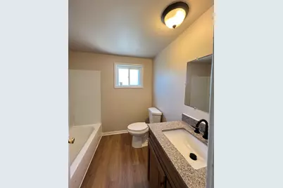 2900 Elizabeth Avenue #2S, Zion, IL 60099 - Photo 6