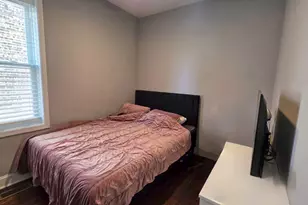 1525 E 72nd St, Chicago, IL 60619 - Photo 8