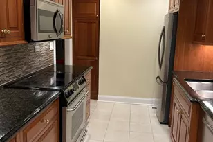 1 Oak Brook Club Dr, Oak Brook, IL 60523 - Photo 30