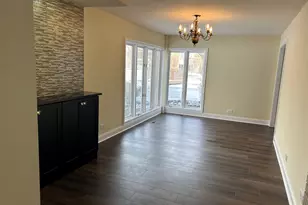 1 Oak Brook Club Dr, Oak Brook, IL 60523 - Photo 12