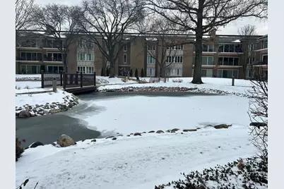 1 Oak Brook Club Drive #A105, Oak Brook, IL 60523 - Photo 4