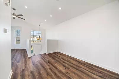 715 Four Seasons Boulevard, Aurora, IL 60504 - Photo 6