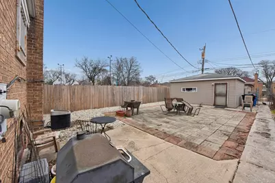 5317 S Hamilton Avenue, Chicago, IL 60609 - Photo 16