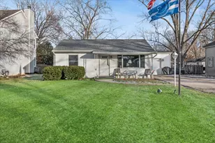 1034 S Harrison St, Batavia, IL 60510 - Photo 1