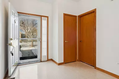 21050 W Aspen Lane, Plainfield, IL 60544 - Photo 2