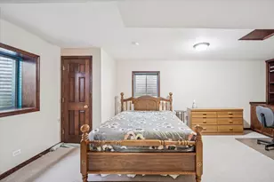 233 Wildflower Ln, Round Lake Beach, IL 60073 - Photo 20